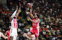 To drive του ΜακΚίσικ που έδωσε προβάδισμα στον Ολυμπιακό στο ημίχρονο με τον Ερυθρό Αστέρα (vid)