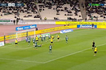 Ο Μουκουντί ισοφάρισε για την ΑΕΚ με «ριμπάουντ» μετά το δοκάρι του Πιερό
