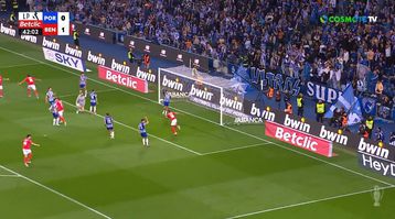 Συγκλονιστικός ο Παυλίδης, πέτυχε και το 2-0 στο ντέρμπι της Μπενφίκα με την Πόρτο