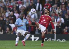 «Κουλούρια» στο ντέρμπι του Μάντσεστερ