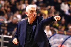 Σάκοτα: «Να κάνουμε ό,τι περνά από το χέρι μας για την πρόκριση»