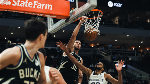 Επιστροφή στις νίκες για τους Μπακς