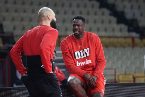 Τι είπε ο Μπαρτζώκας για την κατάσταση του Φαλ - Τα δεδομένα ενόψει Ρεάλ