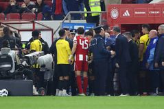 H πιθανή τιμωρία της ΑΕΚ για το περιστατικό στη φυσούνα  - Τι προβλέπει ο κανονισμός