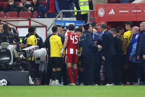 H πιθανή τιμωρία της ΑΕΚ για το περιστατικό στη φυσούνα  - Τι προβλέπει ο κανονισμός