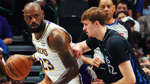 Λύγισαν από τις απουσίες οι Λέικερς κόντρα στους Μάβερικς του εκπληκτικού Φλαγκ