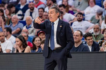 Εγκώμια Σκαριόλο-Γιουλ για Ολυμπιακό: «Εξαιρετικά δύσκολη πρόκληση απέναντι στην Νο.1 ομάδα της EuroLeague»