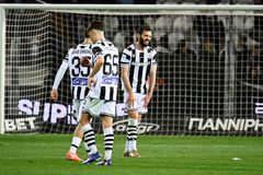 Ανακοίνωση αοριστίας του ΠΑΟΚ για να πετάξει τη μπάλα στην εξέδρα