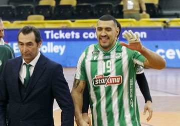 Συνεχίζει στον Παναθηναϊκό ο Ερνάντεζ