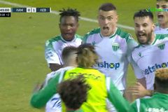 Απίστευτα πράγματα στο «Αθανάσιος Διάκος»: Έχασε πέναλτι η Λαμία και τέσσερα λεπτά μετά με τον ίδιο τρόπο ο Λεβαδειακός άνοιξε το σκορ  (vids)