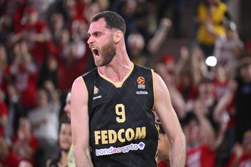 Η Μονακό στον δρόμο του Ολυμπιακού - Υπέταξε την Μπαρτσελόνα με μαγικό Παπαγιάννη!