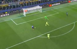 Ντούμφρις σερβίρει, Μαρτίνες κερνάει και 1-0 για την Ίντερ