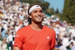 Στέφανος Τσιτσιπάς: Από την Κρήτη στο Μαρούσι – στηρίζει ενεργά την επόμενη γενιά του ελληνικού τένις