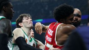 Παραλίγο σύρραξη στο ΟΑΚΑ: Το πολύ σκληρό φάουλ του Ναν στον Φουρνιέ, ο εκνευρισμός του Γάλλου και η ένταση με τα court seats (vid)