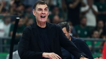 Μπαρτζώκας στη συν. Τύπου για Αταμάν: «Εγώ δεν το έχω κάνει ποτέ στη ζωή μου αυτό»