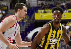 Mε το «δεξί» η Φενέρ στους τελικούς: Άνετη επικράτηση επί της Μπαχτσεσεχίρ με ηγέτη Χέιζ