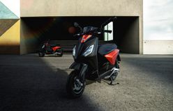 Ακόμα πιο ισχυρό και εκρηκτικό το ηλεκτρικό Piaggio 1