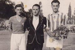 Η απίθανη ιστορία του πρώτου σκόρερ του Παναθηναϊκού που διαγράφηκε από την ομάδα για τις πολιτικές του πεποιθήσεις