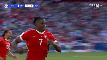 Αγγλία - Ελβετία: Ο Εμπολό διαμόρφωσε το 0-1 με κοντινή προβολή