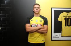 Τραυματισμός για τον Καλοσκάμη μετά το φιλικό της ΑΕΚ