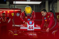 Χάμιλτον: «Θα ονειρευτώ το βάθρο και την Κυριακή θα προσπαθήσω να τα καταφέρω» (vid)