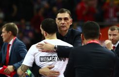 Αν ήσουν ο Μπαρτζώκας, θα ήθελες τον Τζέιμς στον Ολυμπιακό;