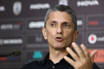 Λουτσέσκου: «Δεν έχει έξτρα βάρος ο Τσάλοφ»