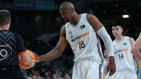 Η Μακάμπι Τελ Αβίβ παρακολουθεί τον Ιμπάκα