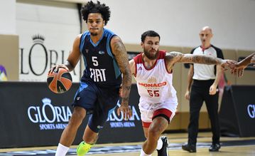 Και πώς να φύγει! Ο Μάικ Τζέιμς σε φιλικό της Μονακό έπαιξε 35 λεπτά και έβαλε 37 πόντους!