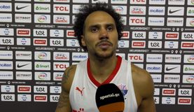 Λάρκιν στο Sportal: «Μας δίνει αυτοπεποίθηση που μπορούμε να βασιστούμε σε Οσμάν και Σενγκούν»
