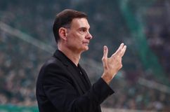 Ο Ολυμπιακός έπαιξε στο ΟΑΚΑ με τέσσερις παίκτες να είναι σχεδόν πάντα στο παρκέ