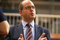 Με ποιο τρόπο προστατεύει η FIBA τις ομάδες που χάνουν παίκτες από τα κολέγια