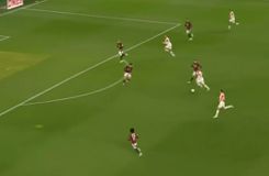 Ο Ζαφείρης πέτυχε απίστευτη γκολάρα στο ντέρμπι της Τσεχίας! (vid)