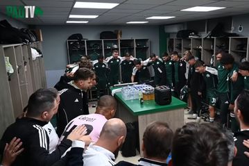 Οι συγκινητικές ομιλίες των Κόντη - Μπακασέτα στα αποδυτήρια για τον Μπάλντοκ: Η παρακάμερα του Παναθηναϊκός - Ατρόμητος (vid)