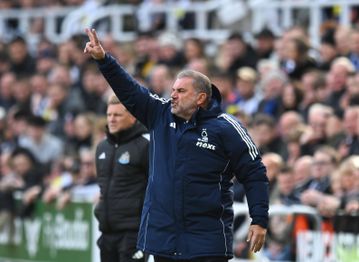 Ποστέκογλου: «Περιμένω να κάνουμε μια κουβέντα με τον Μαρινάκη»