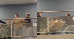 Απίστευτο ξύλο μεταξύ του πρώην προέδρου της Εσπανιόλ και οπαδούς της Μπέτις (vid)