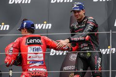 Μαρκ Μάρκεθ: «Σας παρακαλώ, μην κρατάτε κακία στον Μπετζέκι, κανείς δεν το κάνει επίτηδες»