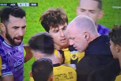 «Μην σπρώχνεις»: Ένταση μεταξύ του Ρότα και τoυ γιατρού της Σάμροκ Ρόβερς