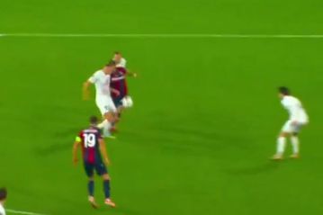 Ο Λυκογιάννης αποβλήθηκε με απευθείας κόκκινη και άφησε με δέκα την Μπολόνια (vid)