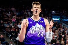 Τέλος η σεζόν για τον Ουόκερ Κέσλερ, σοβαρό πλήγμα για τους Τζαζ