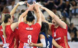 Υποκλίθηκε στην ανωτερότητα της Νοβάρα ο Ολυμπιακός