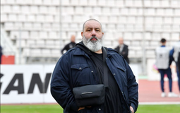 Ξέσπασμα Καραπαπά: «Κοπριά και αλήτες! Σιχάματα!»