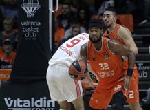 Η Βαλένθια υπέταξε τον Ερυθρό Αστέρα με τρομερό Ντέιβις