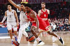 «Άγγιξε» τη μεγάλη ανατροπή ο Ολυμπιακός, αλλά λύγισε στα τελευταία δευτερόλεπτα απ' την ασταμάτητη Παρί