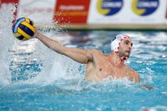 Εύκολο μεσημέρι για τον Ολυμπιακό, 17-7 το Περιστέρι