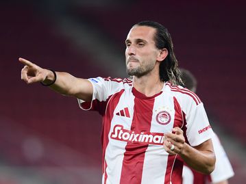 Ο Γιαζίτσι βάζει φρένο στα σενάρια για εξτρέμ