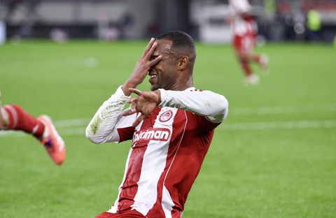 Ρεσιτάλ Ελ Κααμπί, ερυθρόλευκη τριάρα και τώρα «τελικός» με την Καϊράτ