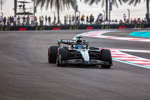 Ο Ράσελ στην κορυφή του FP3 στο Άμπου Ντάμπι