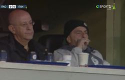 Στη Λεωφόρο με το ηλεκτρονικό του τσιγάρο και σκουφί ο Αλαφούζος (vid)