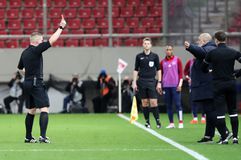 Αποβλήθηκε ο Καραπαπάς (gallery)